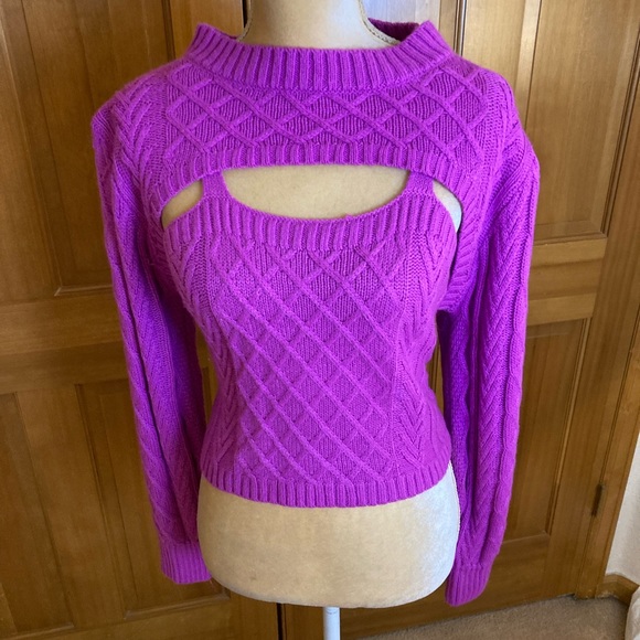 🔥 Argyle Knit Sweater & Cami Knit Top - Picture 3 of 16